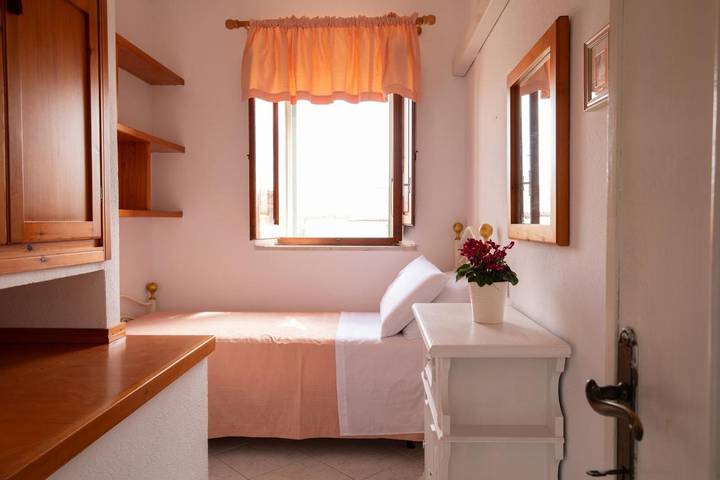 Location de vacances pour 3 personnes, avec Balcon et Terrasse à Sant'Antonio di Gallura - 2
