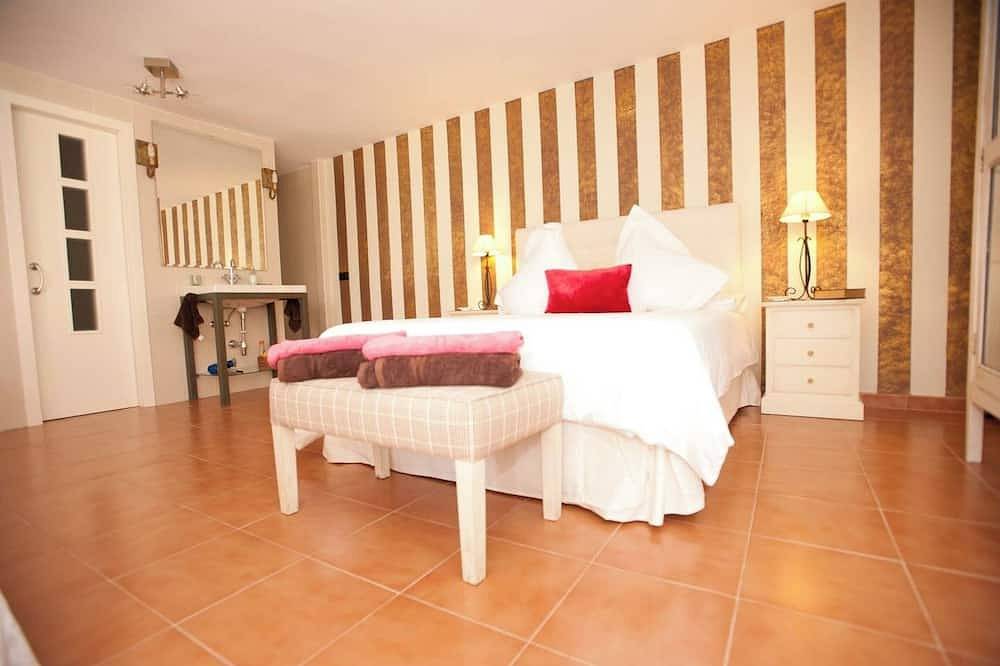 Entire apartment, Dhalia Vacation Home in Dos Hermanas, Sevilla Province