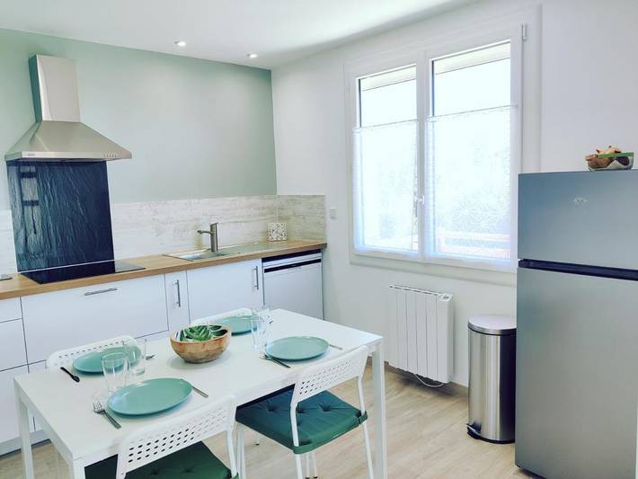 Location de vacances pour 5 personnes, avec jardin à Cognat-Lyonne - 3