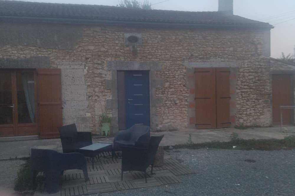 Bonsoir maison de campagne in Thénezay, Deux-Sèvres