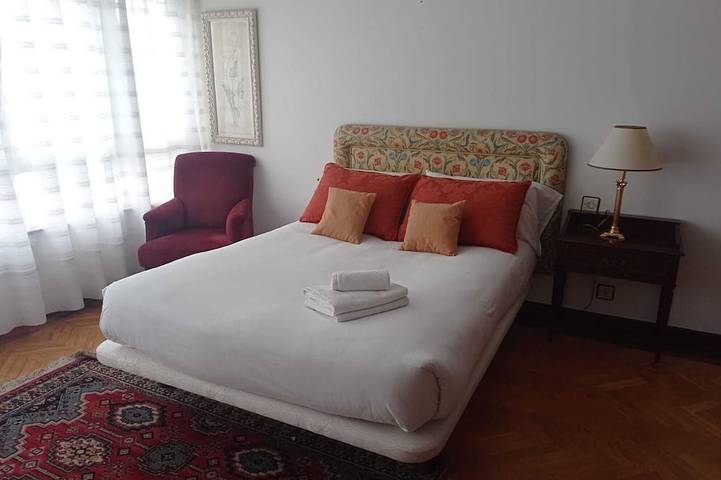 Entire apartment, Apartment in Cedeira, 1st Line Of Beach in Praia da Madalena (Cedeira), Cedeira