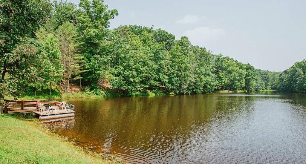 Go fishing! Pet friendly! 4 miles to Nashville! in Brown County