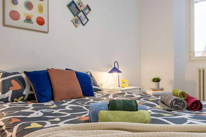 Appartement entier, The Lux Apartment - Arona, Lakefront - Ac - Wifi - By Guestaly in Arona (Lago Maggiore), Commune de Arona