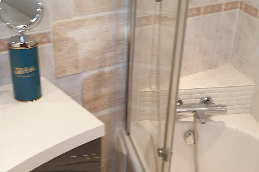 Maison de village avec grand jardin à 1h de Paris/ Private Family village house in Mareuil-la-Motte, Oise