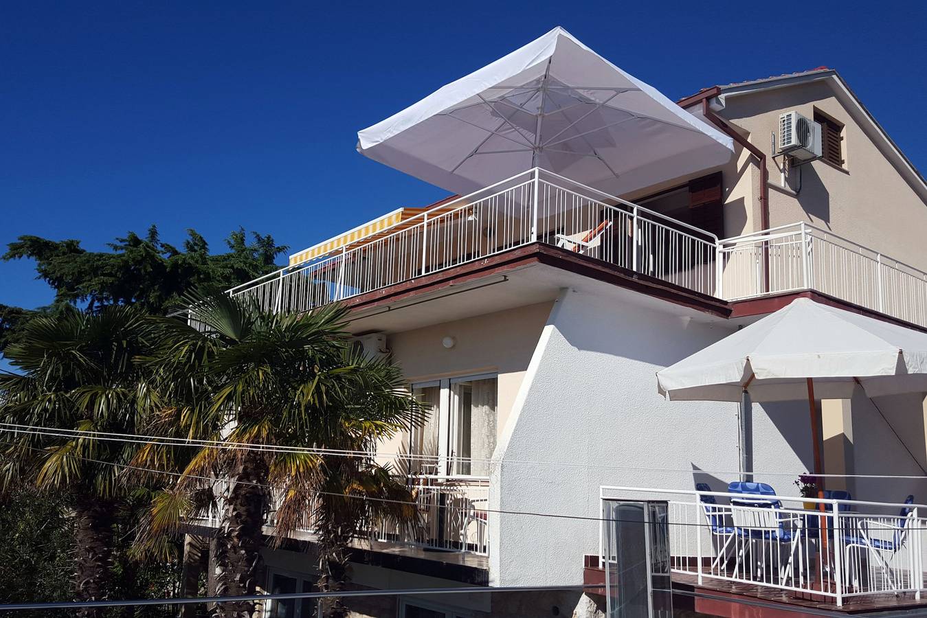 Ganze Wohnung, 1-Zimmer-Ferienwohnung mit Terrasse und Meerblick Dramalj (Crikvenica) A-2397-c in Dramalj, Primorje-Gorski Kotar