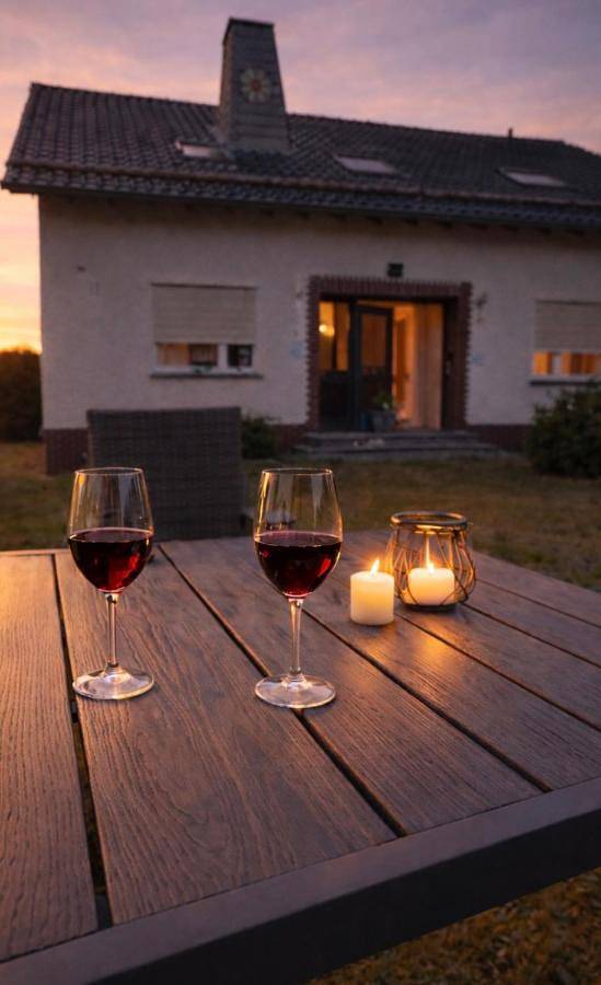 Ferienwohnung für 4 Personen, mit Ausblick und Garten in Kelberg