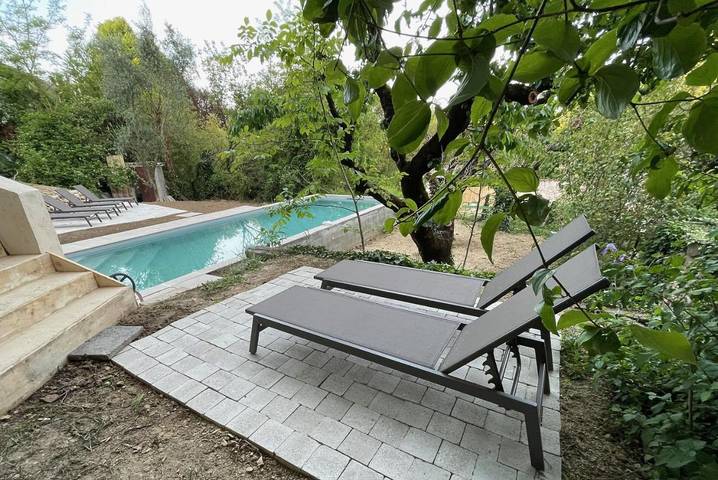 Location de vacances pour 5 personnes, avec jardin et piscine à Peypin-d'Aigues - 2