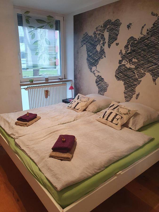 Ferienwohnung für 4 Personen, mit Balkon und Garten in Landshut