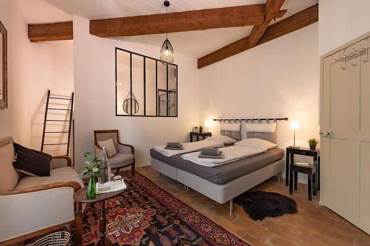 Location de vacances pour 10 personnes, avec jardin et terrasse à Tourbes - 2