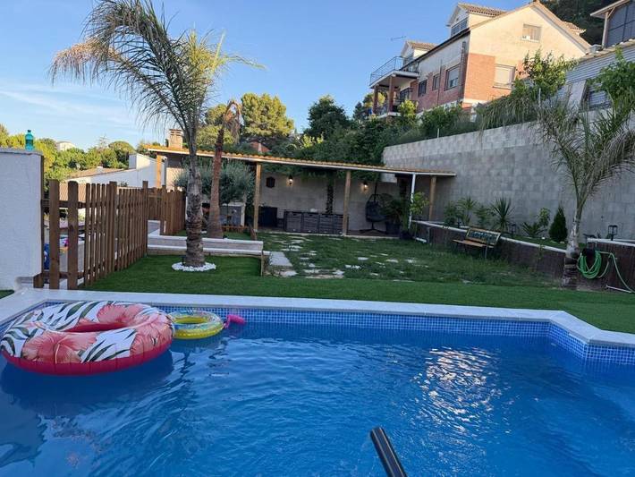 Casa rural para 8 personas, con Terraza además de Piscina y Vistas en Piera