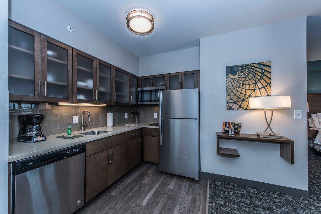 Staybridge Suites Charleston - Mount Pleasant in Mount Pleasant, Charleston County