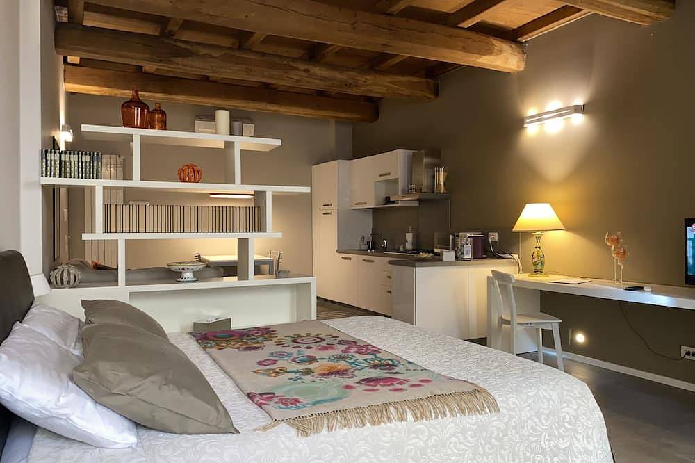 Entire apartment, Apartment in Vicolo Fabbri in the heart of Montefalco in Montefalco, Perugia Province