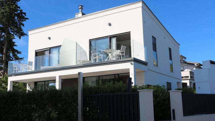 Ferienwohnung für 4 Personen, mit Balkon und Garten - 1