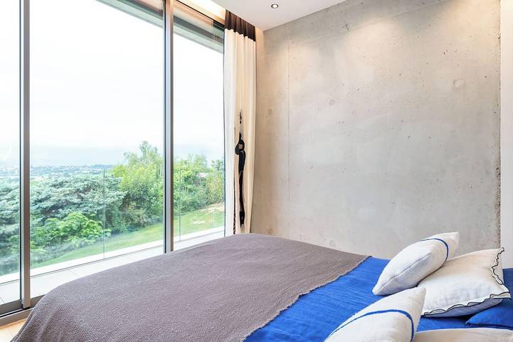 Location de vacances pour 8 personnes, avec jardin et piscine à Saint-Didier-au-Mont-d'Or - 2