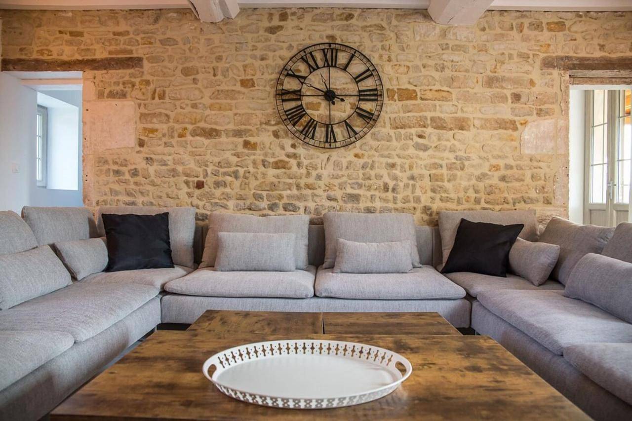Five-Bedroom House in Lingèvres, Région de Bayeux