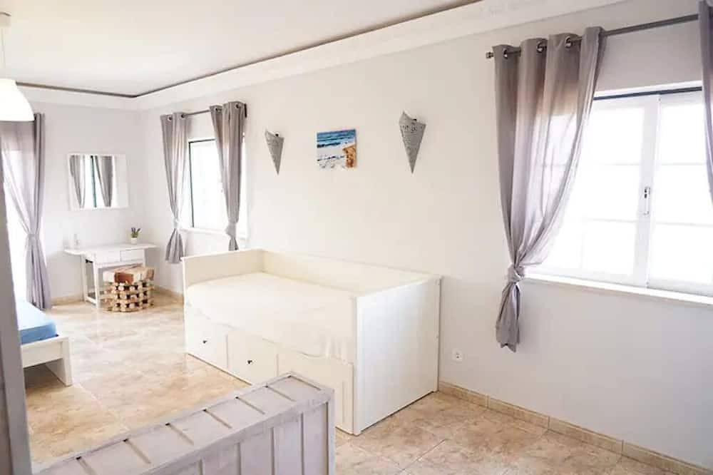 Living Lodge Portugal - Big Ocean View w/Pool in Arrifana, Aljezur