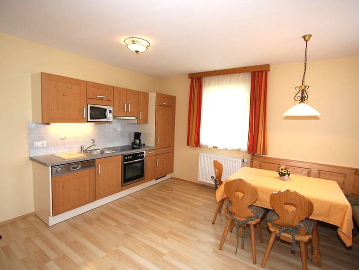 Ferienwohnung für 6 Personen, mit Balkon und Terrasse sowie Garten und Sauna in Altenmarkt im Pongau - 3