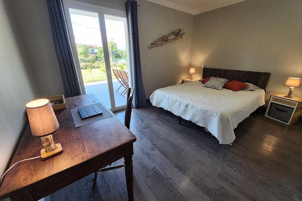 Ganze Wohnung, Apartment 2-4 pers - ground floor 48m2 + terrace 38m2 near sea and mountains in Prunelli-di-Fiumorbo, Regionaler Naturpark Korsika
