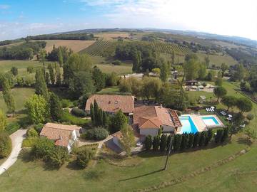 Gîte pour 6 personnes, avec jardin ainsi que piscine et terrasse dans le Lot-et-Garonne