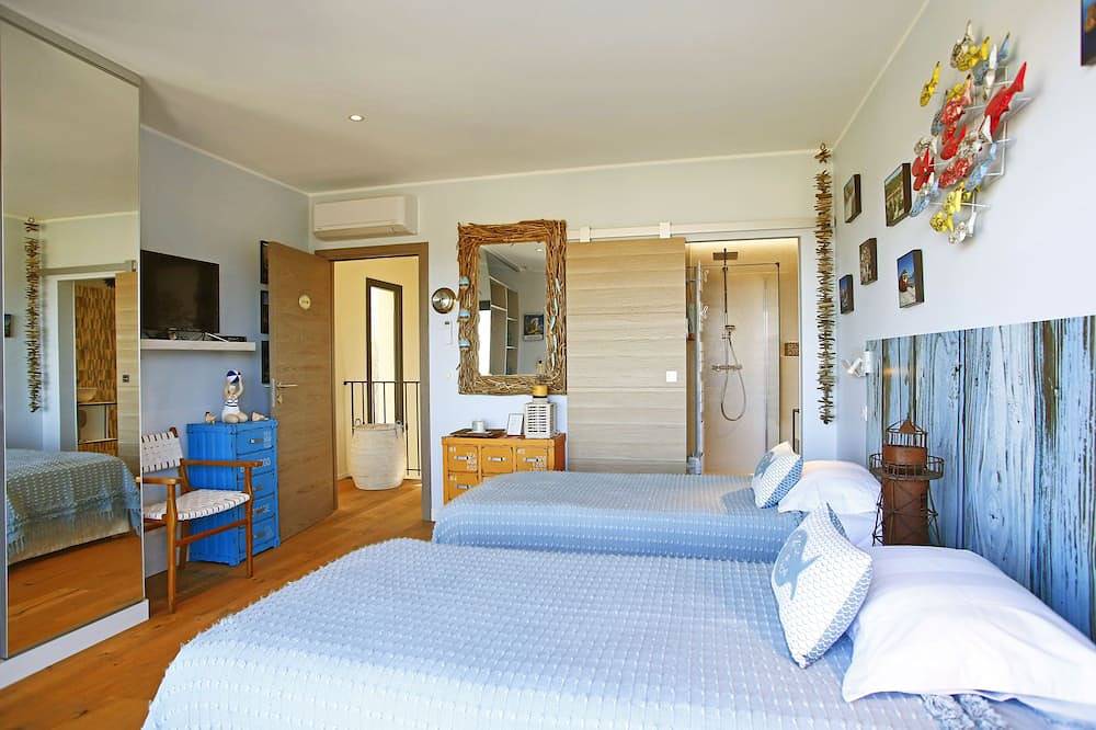 Villa De Standing pour 10 personnes in Palasca, Région de Calvi