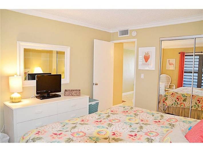 Vacation rental for 4 people, with pool in Hutchinson Island