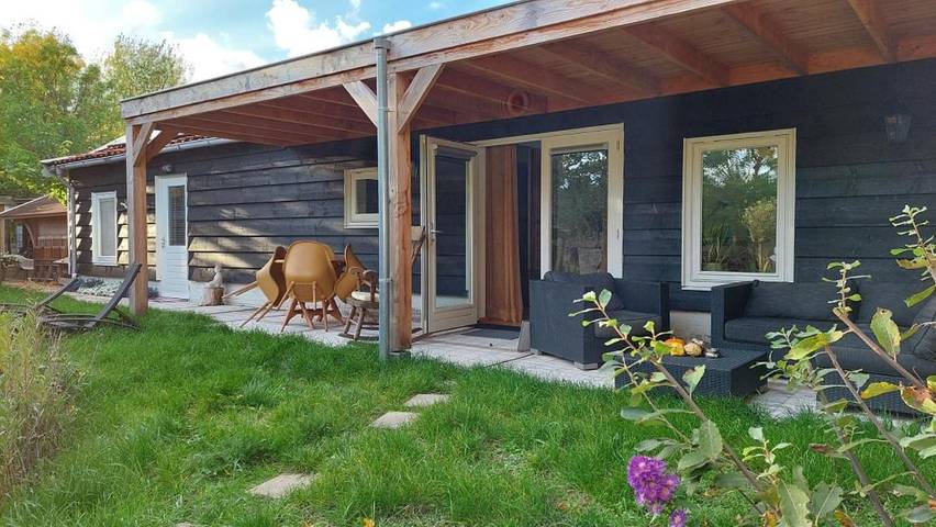 Vakantiehuis voor 4 personen, with sauna and tuin as well as uitzicht in Dishoek