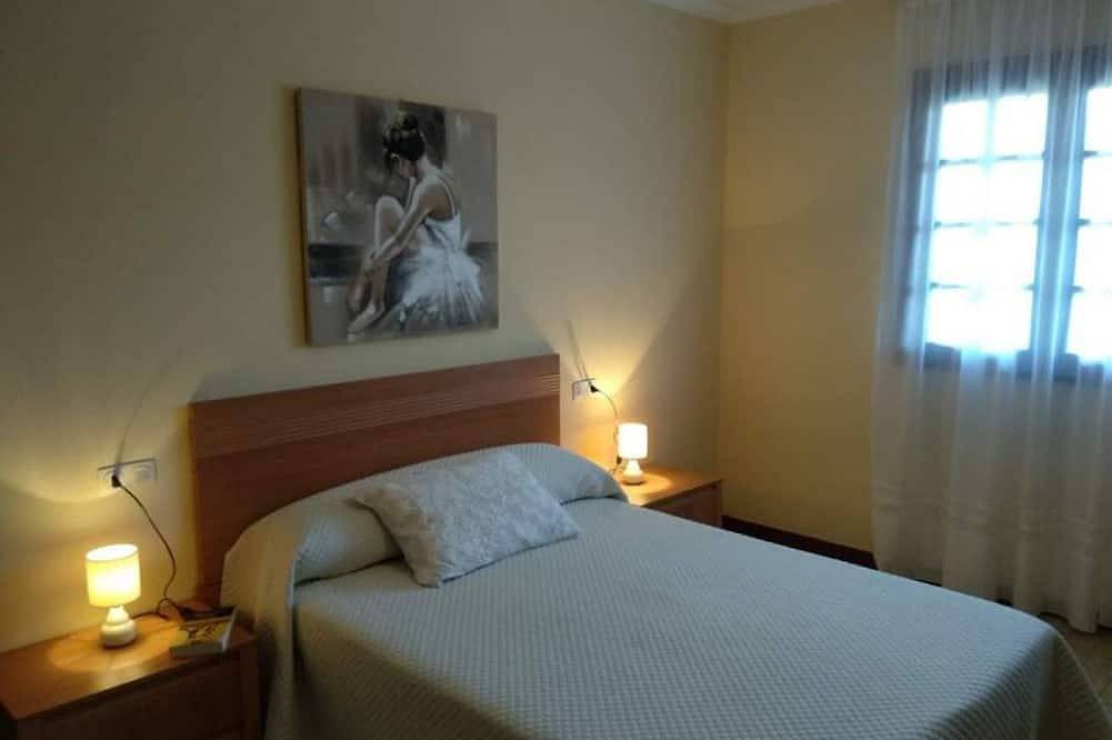 Entire apartment, Disconnectaengalicia Casa Montalvo - Top Floor in Portonovo, Sanxenxo