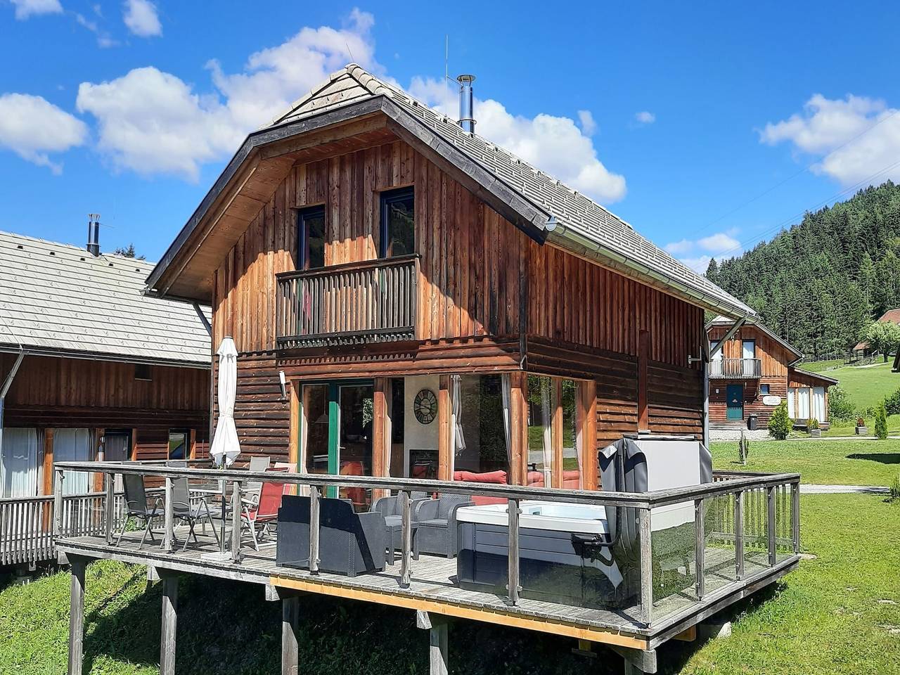 Cosy Holiday Home in Sankt Georgen ob Murau with bubble bath on the terrace in St. Georgen ob Murau, Sankt Georgen am Kreischberg