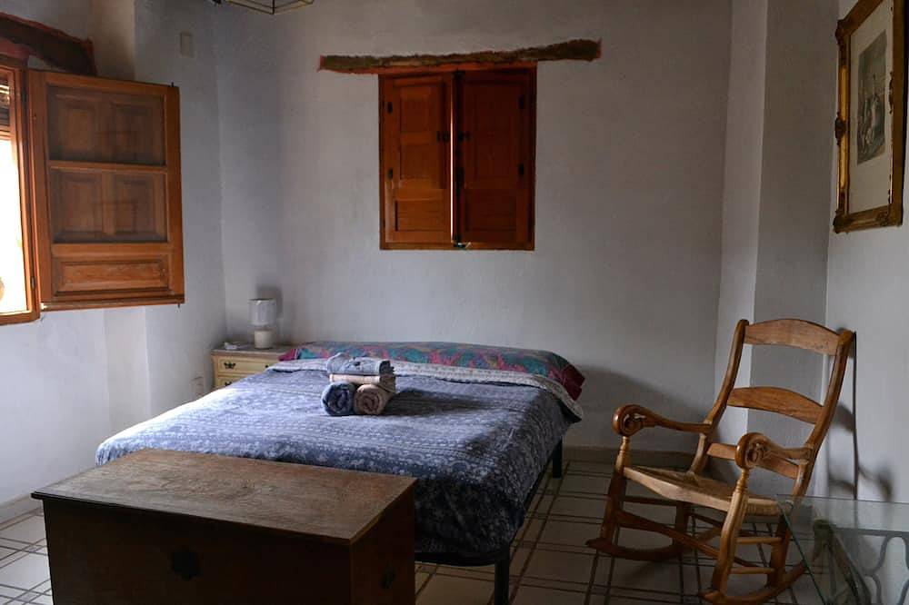 Casa Castaño Real (Atalbéitar) en la Alpujarra Granadina 6 5 3 1 1 5 5 1 9. call in Atalbeitar, La Taha