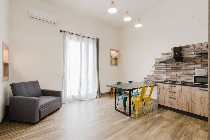 Holiday Home 'Da Mariano Apartment 2' with Shared Garden, Wi-Fi and Air Conditioning in Mazara del Vallo, Mazara del Vallo Region