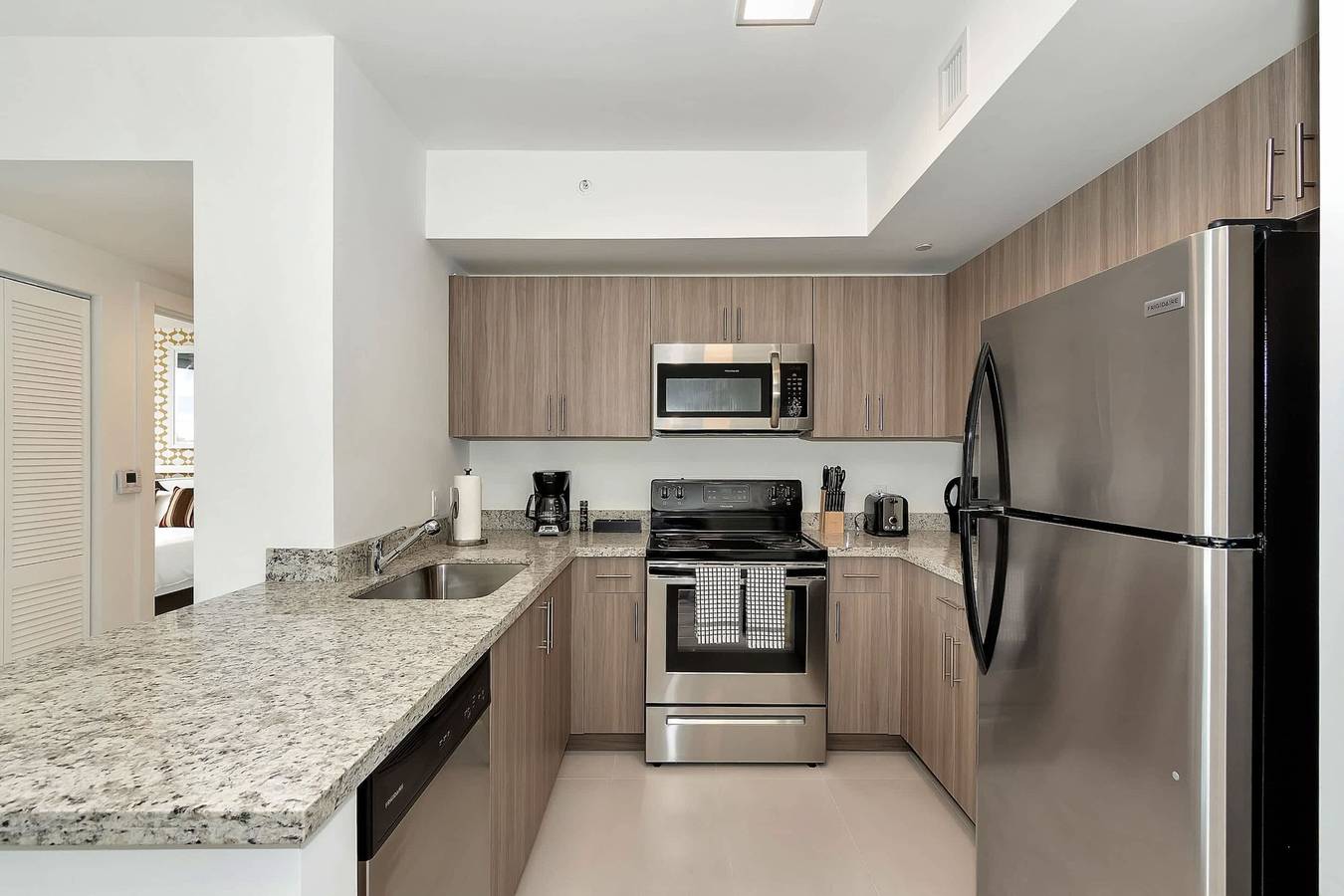 Appartamento intero, Roami at Grove 27   Coconut Grove   1Br in Miami, Florida