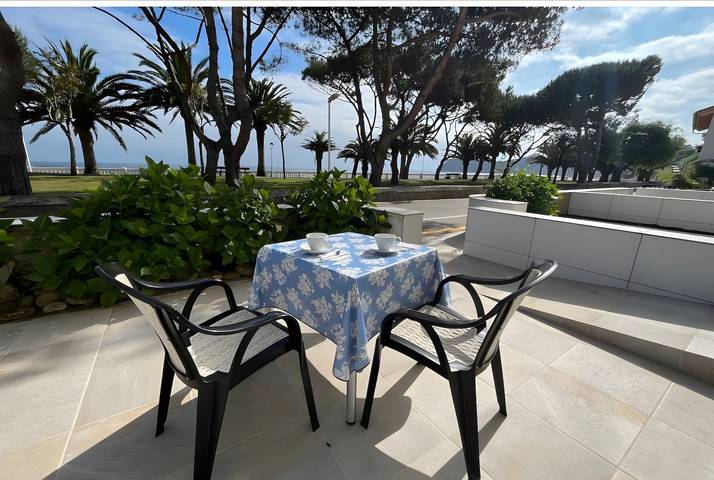 Apartamento para 3 personas, con Jardín en Costa de Cantabria