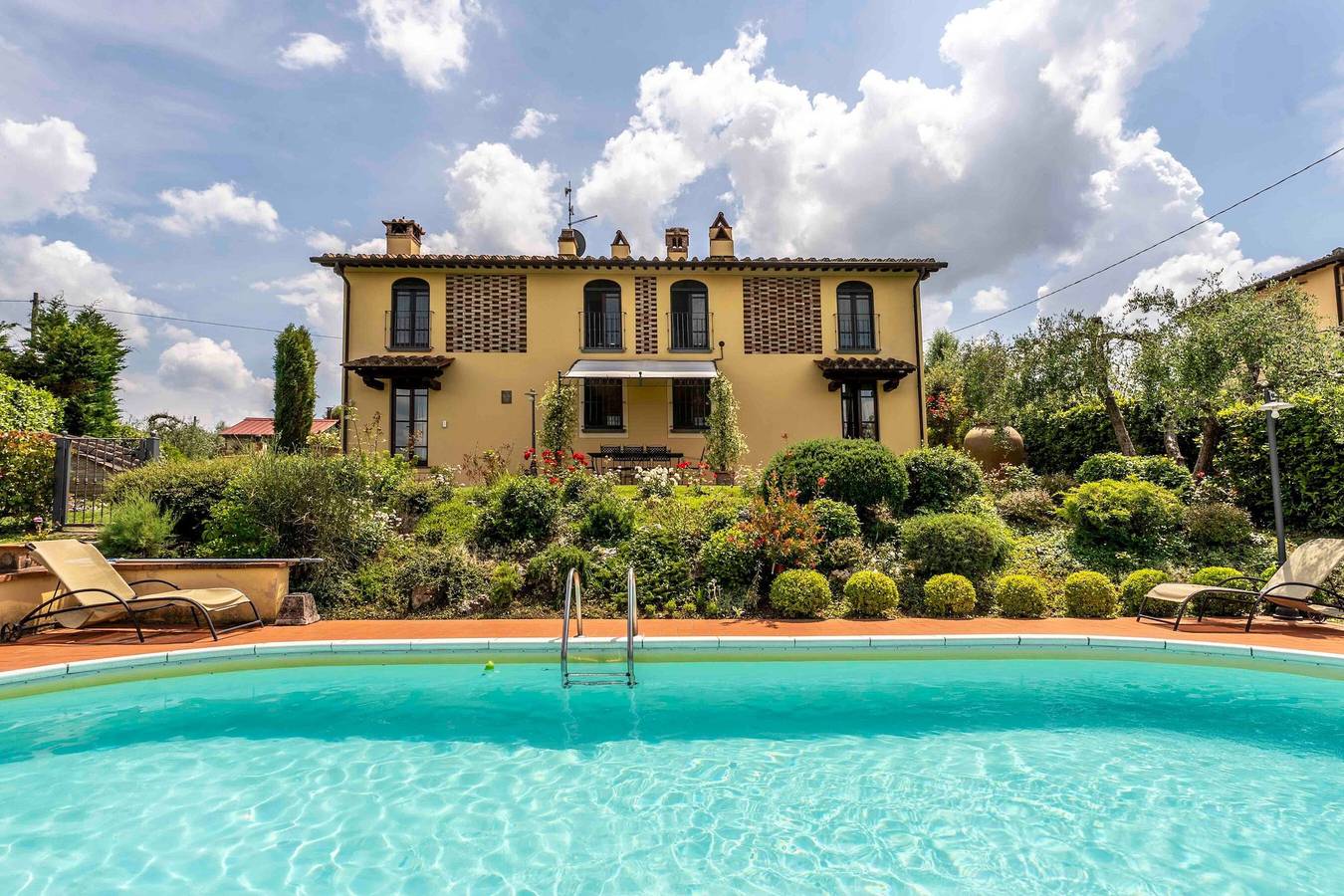 Villa 'Antica Sosta Renai' with Private Pool, Terrace and Wi-Fi in Castelfiorentino, Florence Province