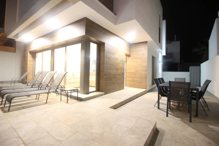 Casa rural para 6 personas, con terraza en Orihuela - 2