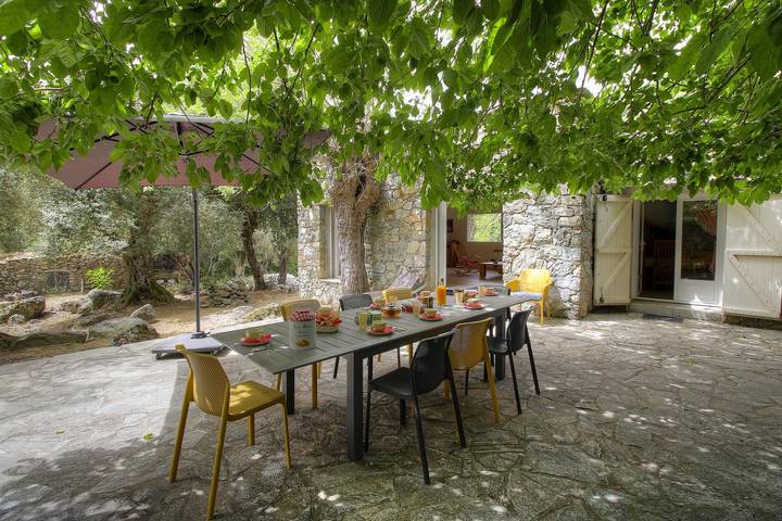 Gîte für 8 Personen, mit Terrasse - 1