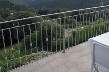 Gîte pour 4 personnes, avec balcon à Isolaccio-di-Fiumorbo