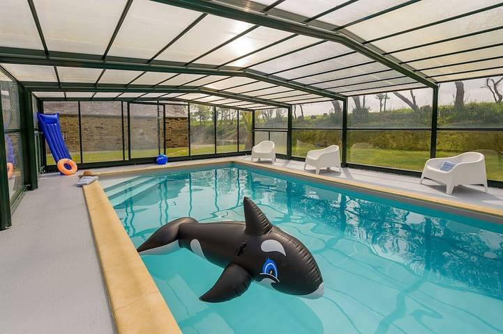 Ferienhaus für 12 Personen, mit Garten und Terrasse sowie Pool