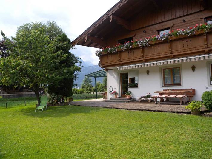 Location de vacances pour 8 personnes, avec jardin et balcon dans Tyrol