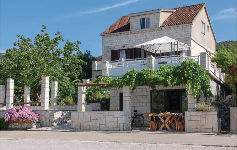 Gîte pour 4 personnes, avec terrasse en Korcula - 4