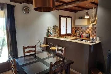 Gîte pour 4 personnes, avec balcon à Venzolasca