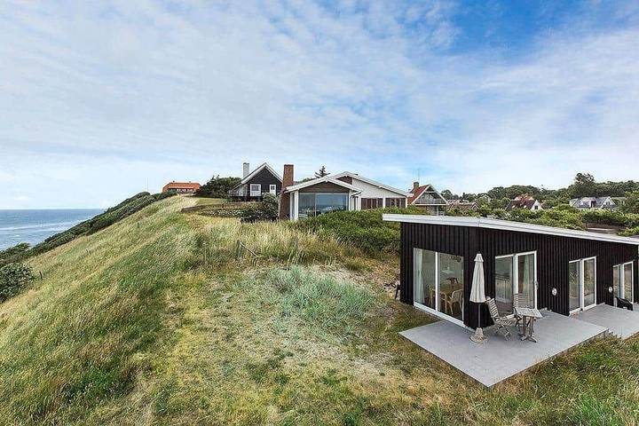 Ferieudlejning for 4 personer, med terrasse i Tisvilde