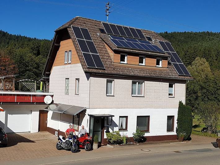Ferienhaus für 4 Personen, mit Garten in Seewald