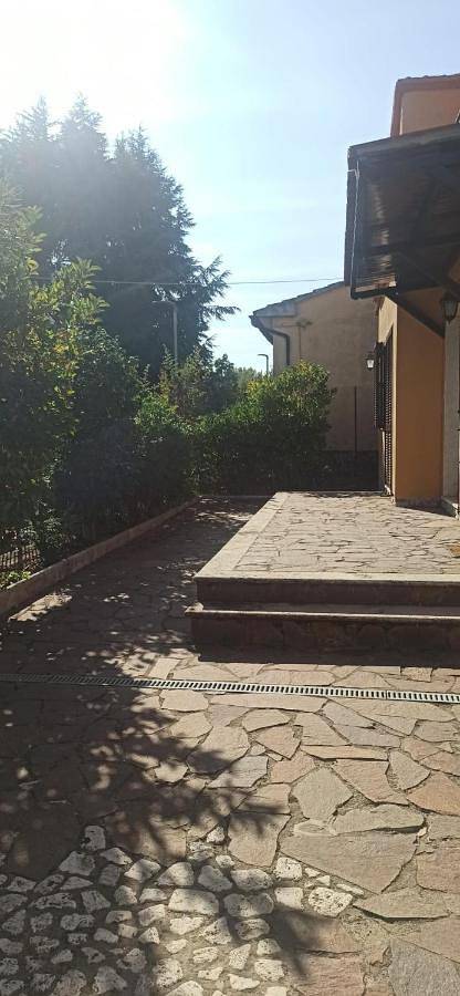 Three-Bedroom House in Lubriano, Viterbo Provinz