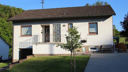 Ferienwohnung für 3 Personen, mit Terrasse und Garten, kinderfreundlich in Idar-Oberstein