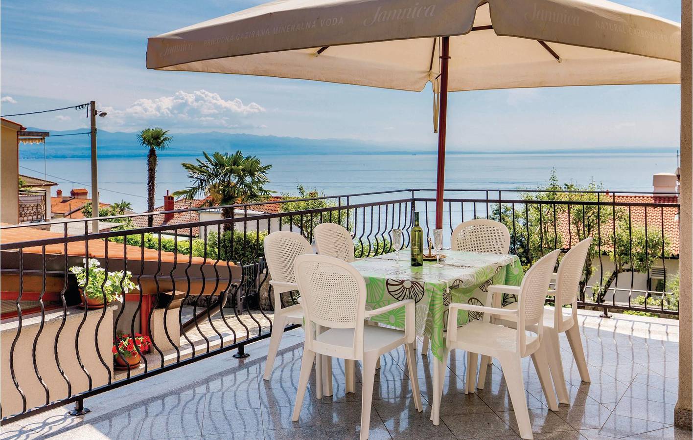 Ganze Ferienwohnung, Ferienwohnung für 6 Personen mit Terrasse in Icici, Opatija Riviera