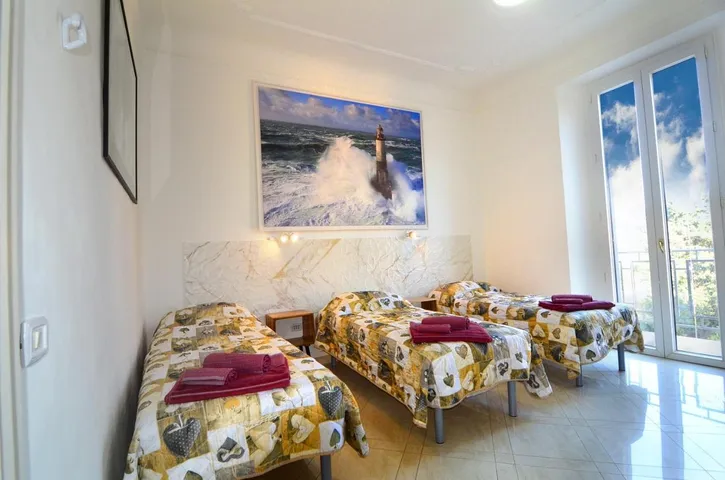 Casa de huéspuedes para 3 personas, con balcón - 1