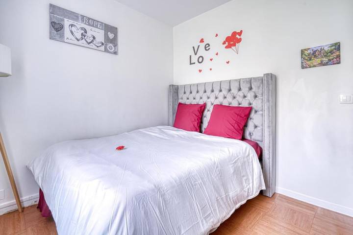 Gîte pour 6 personnes, avec terrasse à L'Haÿ-les-Roses