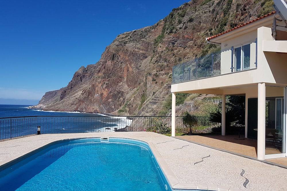 Villa de 3 dormitorios y piscina, Jardim do Mar, vista impresionante in Jardim do Mar, Isla de Madeira