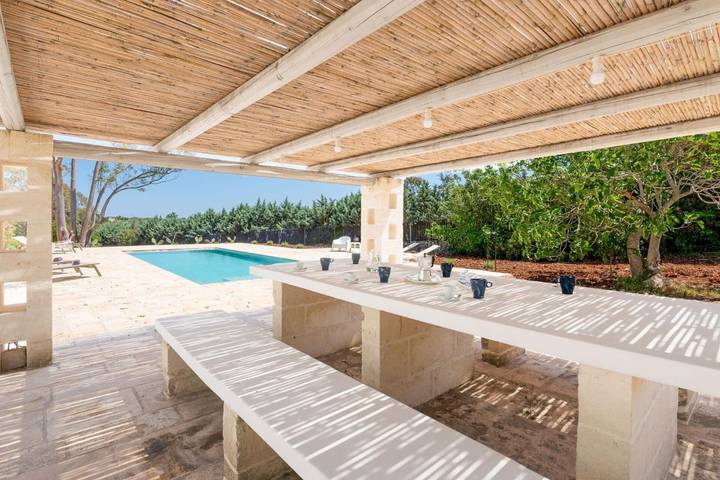 Ferienhaus für 10 Personen, mit Pool und Terrasse sowie Garten in Italien - 2