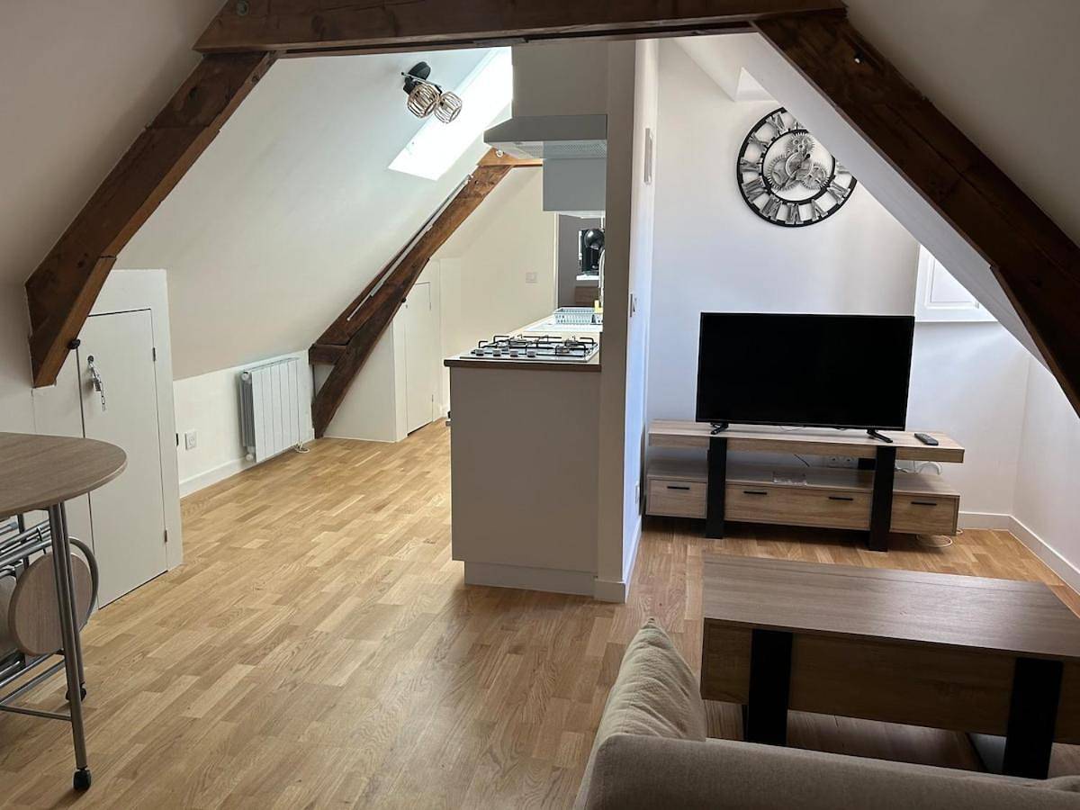 Appartement entier, One-Bedroom Apartment in Château-Gontier-sur-Mayenne, Mayenne